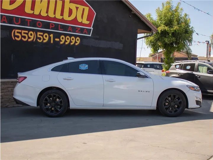 WHITE, 2019 CHEVROLET MALIBU Image 8