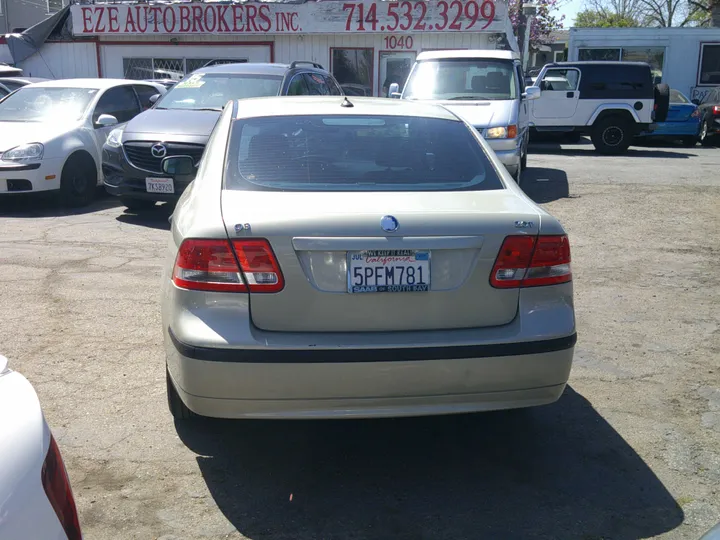 2005 SAAB 9-3 Image 6