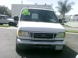 WHITE, 2005 FORD E150 SUPER DUTY CARGO Thumnail Image 2