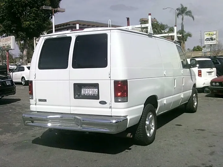 WHITE, 2005 FORD E150 SUPER DUTY CARGO Image 7