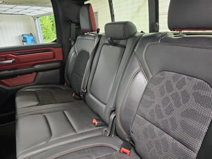 GRAY, 2019 RAM 1500 CREW CAB Image 11