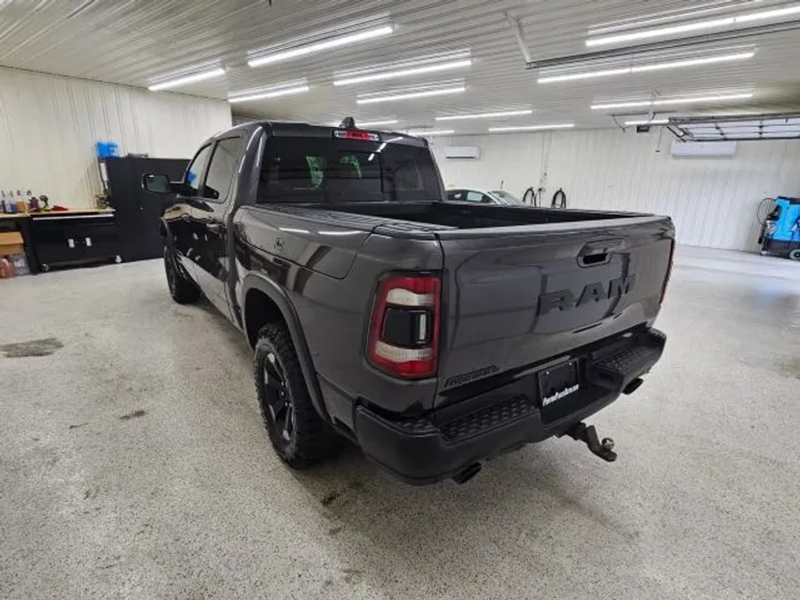 GRAY, 2019 RAM 1500 CREW CAB Image 7