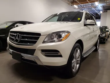 WHITE, 2013 MERCEDES-BENZ M-CLASS Image 