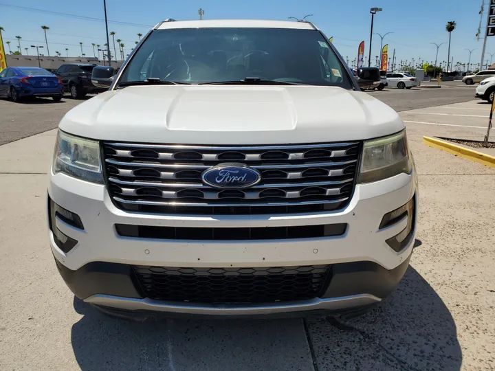 WHITE, 2017 FORD EXPLORER Image 8