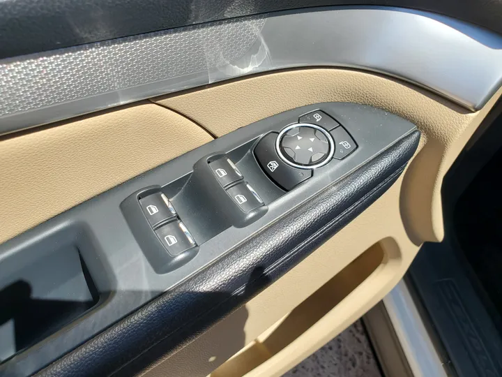 WHITE, 2017 FORD EXPLORER Image 20
