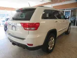 WHITE, 2011 JEEP GRAND CHEROKEE Thumnail Image 4
