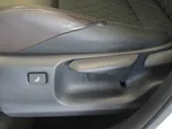 2019 TOYOTA C-HR Thumnail Image 16