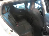 2019 TOYOTA C-HR Thumnail Image 22