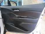 2019 TOYOTA C-HR Thumnail Image 23