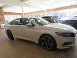 2019 HONDA ACCORD Thumnail Image 58