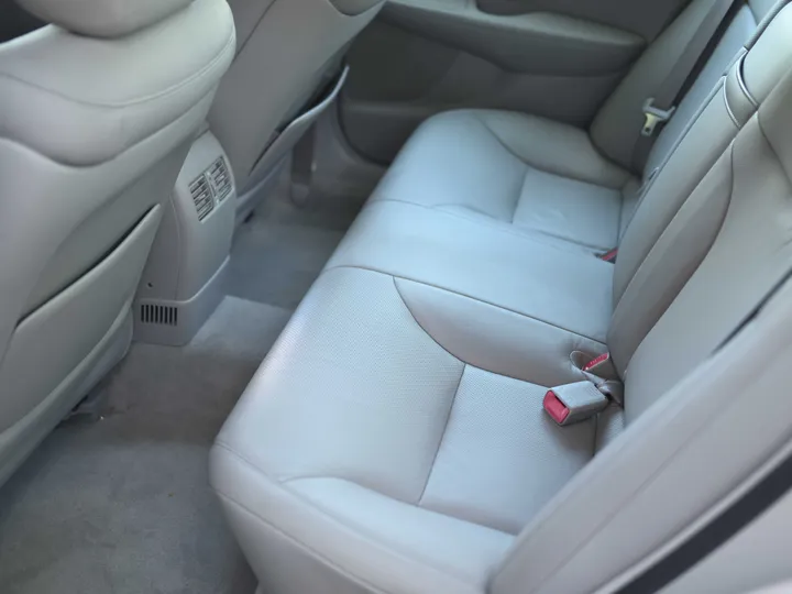 SILVER, 2005 LEXUS ES Image 14