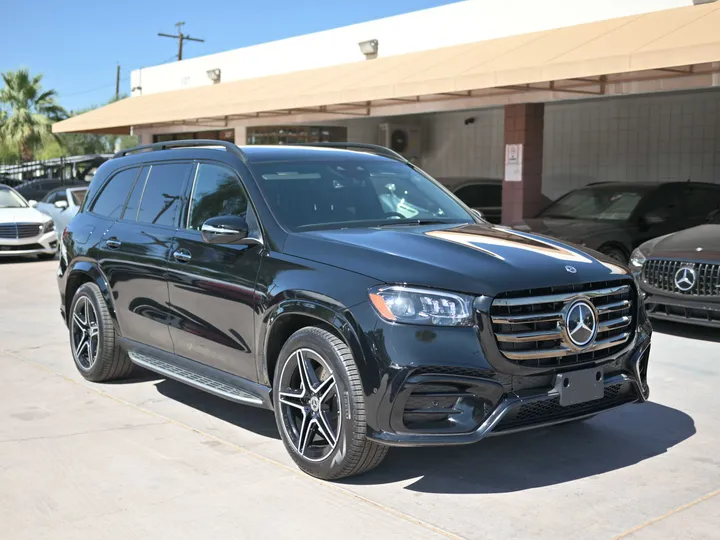 BLACK, 2025 MERCEDES-BENZ GLS Image 3