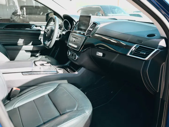 BLUE, 2017 MERCEDES-BENZ MERCEDES-AMG GLE COUPE Image 16