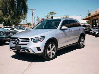 SILVER, 2022 MERCEDES-BENZ GLC Image 