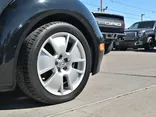 BLACK, 2002 VOLKSWAGEN NEW BEETLE Thumnail Image 13
