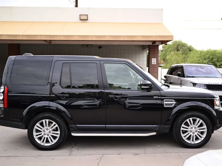 BLACK, 2016 LAND ROVER LR4 Image 8