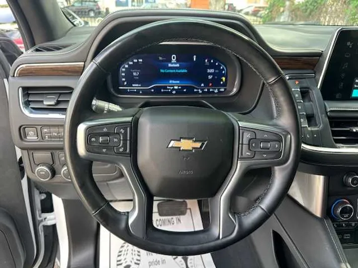 WHITE, 2023 CHEVROLET SUBURBAN PREMIER PCKG Image 37