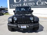 BLACK, 2017 JEEP WRANGLER UNLIMITED Thumnail Image 2