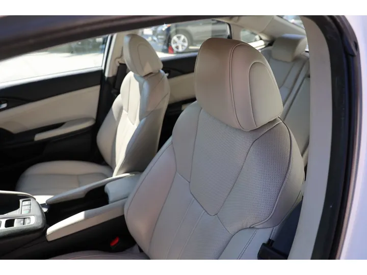 WHITE, 2019 HONDA INSIGHT Image 8