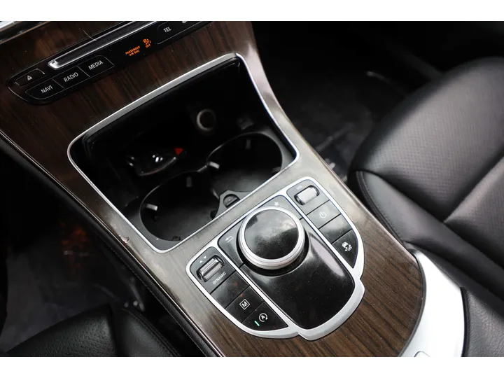 GRAY, 2018 MERCEDES-BENZ GLC Image 14