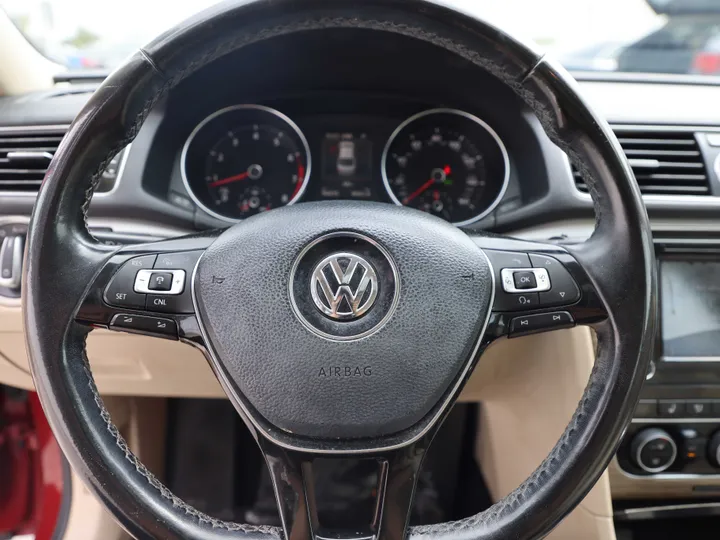 RED, 2017 VOLKSWAGEN PASSAT Image 11