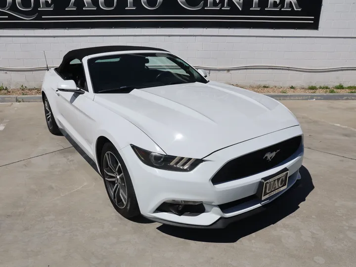 WHITE, 2015 FORD MUSTANG Image 15