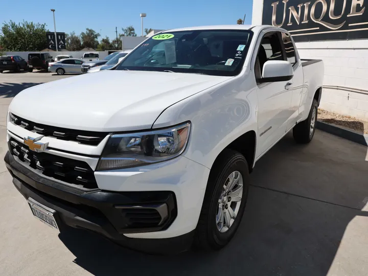 WHITE, 2021 CHEVROLET COLORADO EXTENDED CAB Image 6