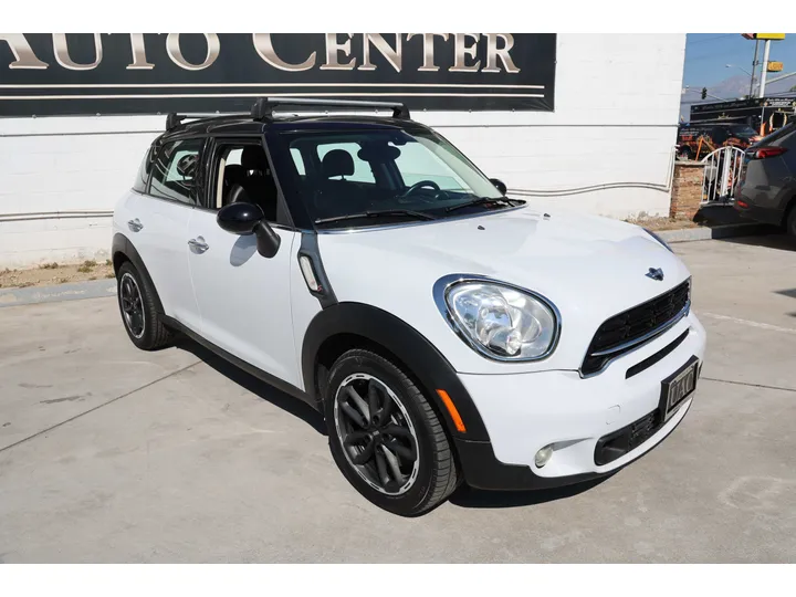 WHITE, 2016 MINI COUNTRYMAN Image 3