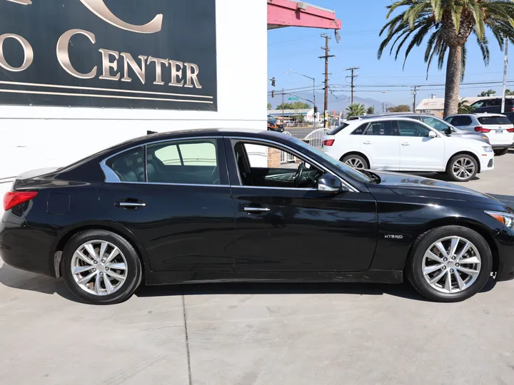 BLACK, 2014 INFINITI Q50 Image 4