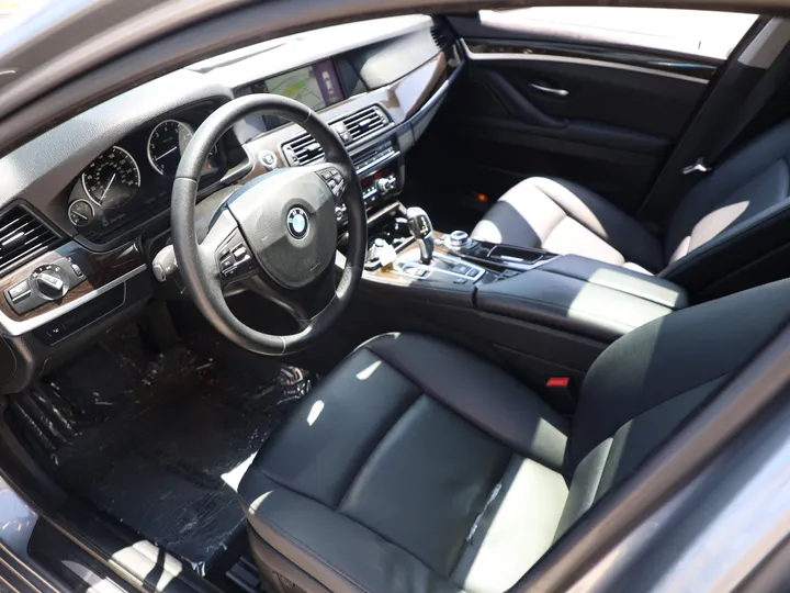 GRAY, 2013 BMW 5 SERIES Image 7