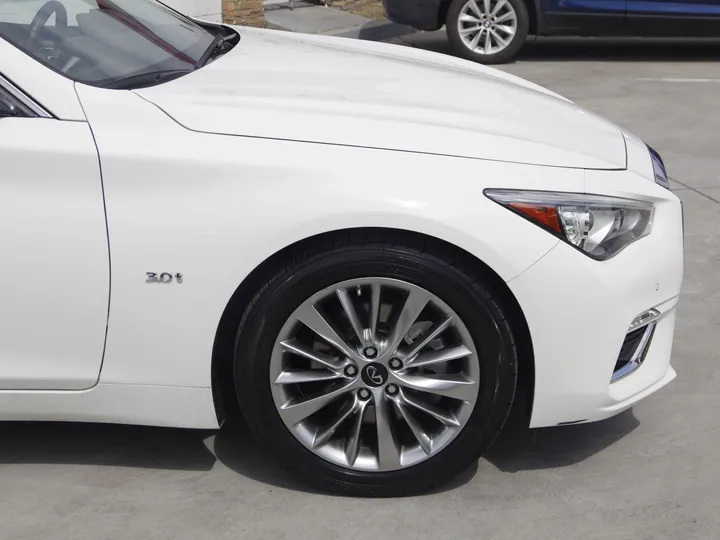 WHITE, 2020 INFINITI Q50 Image 4