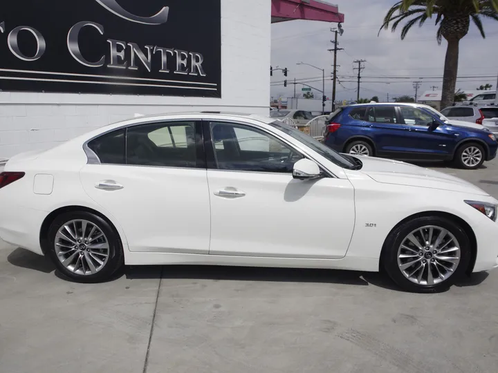 WHITE, 2020 INFINITI Q50 Image 5