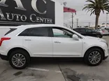 WHITE, 2017 CADILLAC XT5 Thumnail Image 4