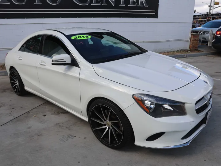 WHITE, 2018 MERCEDES-BENZ CLA Image 3