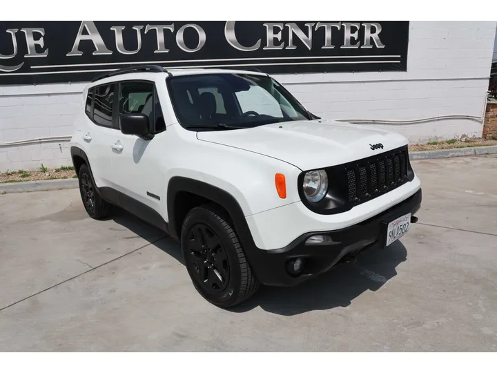WHITE, 2019 JEEP RENEGADE Image 3