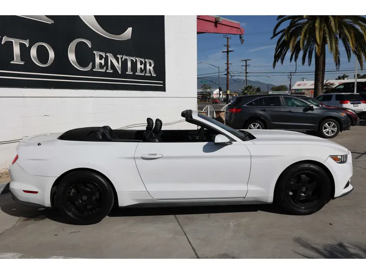 WHITE, 2016 FORD MUSTANG Image 4