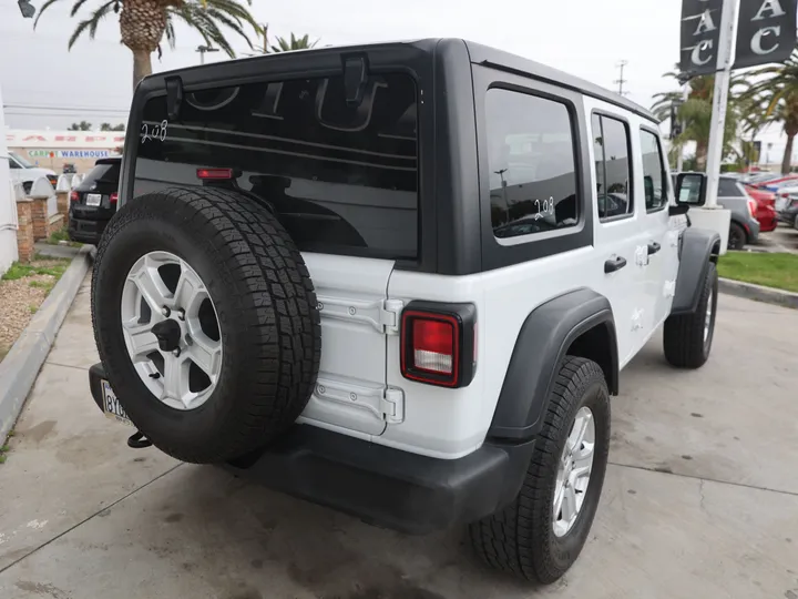 WHITE, 2018 JEEP WRANGLER UNLIMITED Image 5