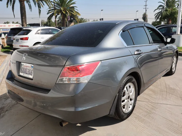 GRAY, 2010 HONDA ACCORD Image 5