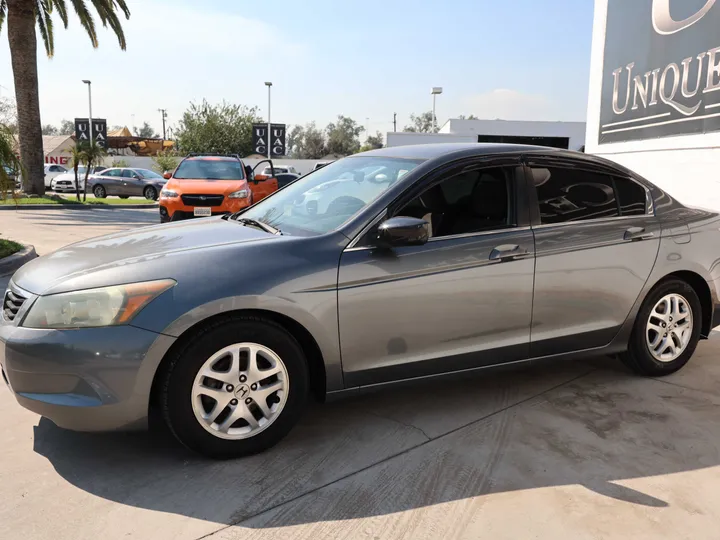 GRAY, 2010 HONDA ACCORD Image 6