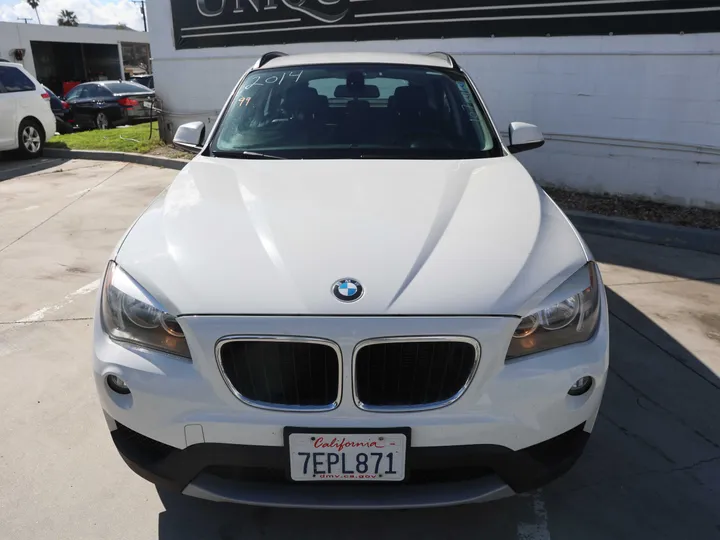 WHITE, 2014 BMW X1 Image 2