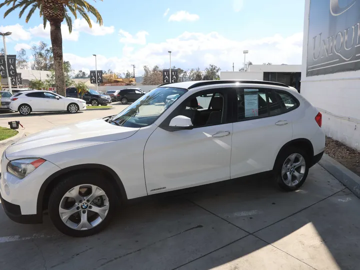 WHITE, 2014 BMW X1 Image 6