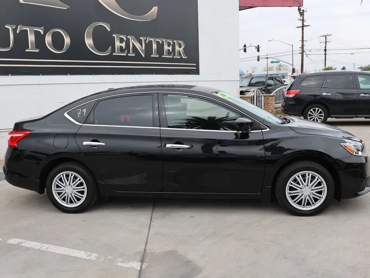 BLACK, 2017 NISSAN SENTRA Image 4