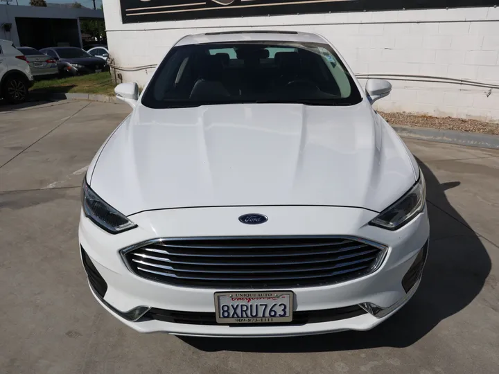 WHITE, 2020 FORD FUSION Image 2