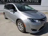 SILVER, 2018 CHRYSLER PACIFICA Thumnail Image 3