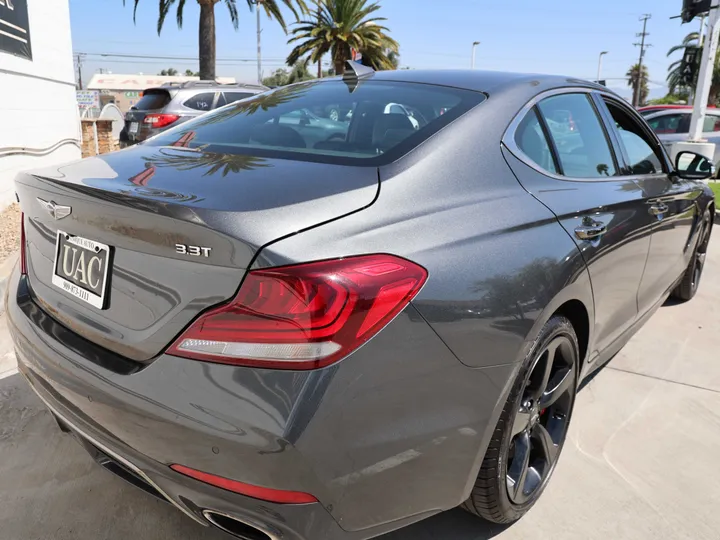 GRAY, 2019 GENESIS G70 Image 5