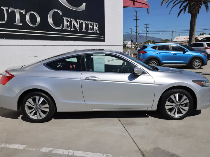 SILVER, 2009 HONDA ACCORD Image 4