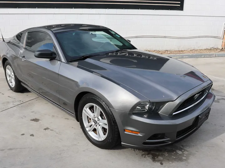 GRAY, 2014 FORD MUSTANG Image 3
