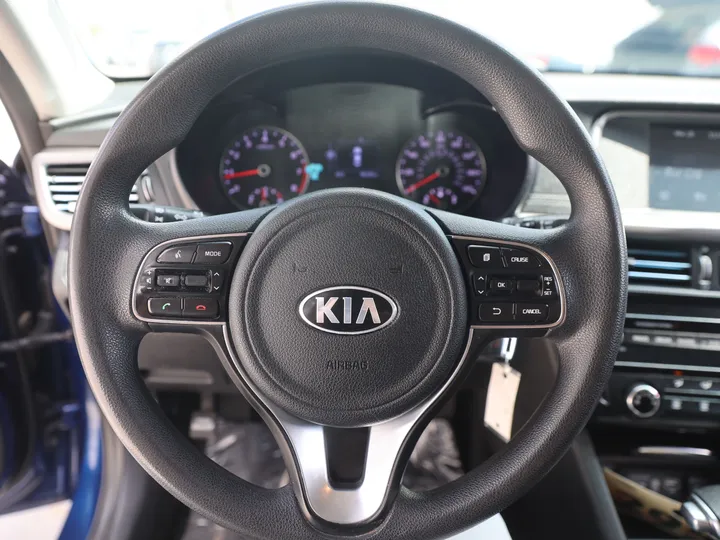 BLACK, 2018 KIA OPTIMA Image 10