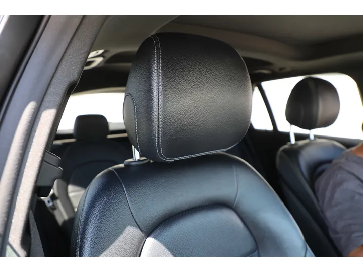WHITE, 2017 MERCEDES-BENZ GLC Image 14