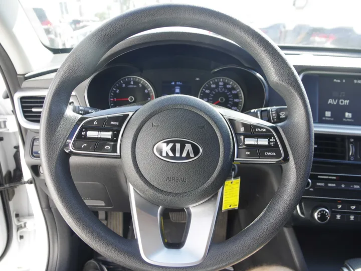 WHITE, 2020 KIA OPTIMA Image 12